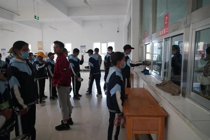 治多教師用堅守精神扎根基層，點亮教育的希望明燈