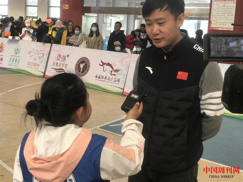 小記者朗卓采訪西藏自治區(qū)跆拳道協(xié)會負(fù)責(zé)人.jpg