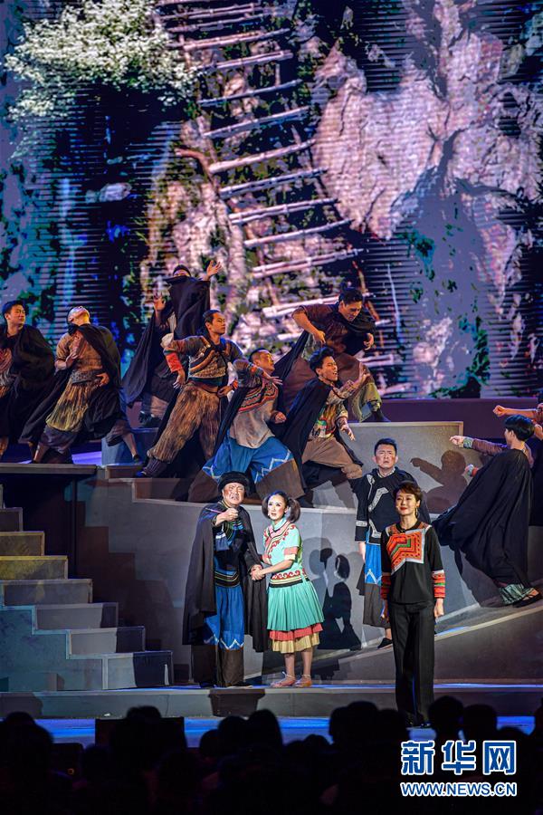 （文化）（3）第六屆中國(guó)詩(shī)歌節(jié)在成都開(kāi)幕