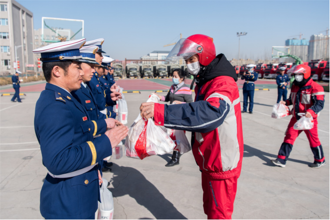肯德基紅騎士，把“新春如意”送給城市堅守者