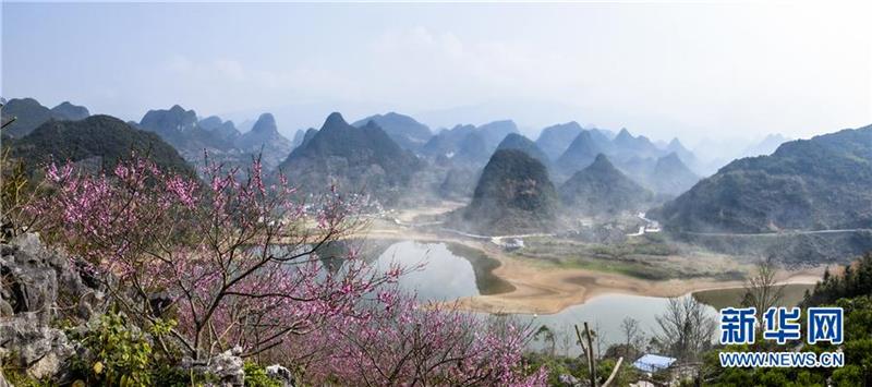 尋芳桂林陽朔 無邊春景一時新 尋芳桂林陽朔 無邊春景一時新