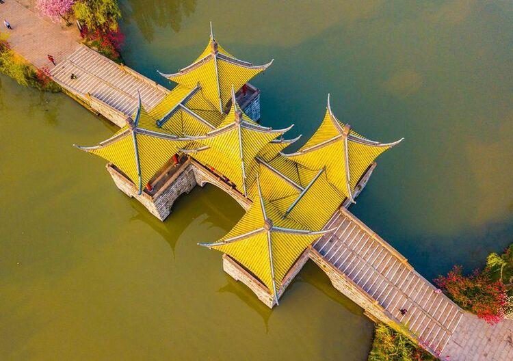 揚(yáng)州:小亭秋色滿 盡顯古韻美