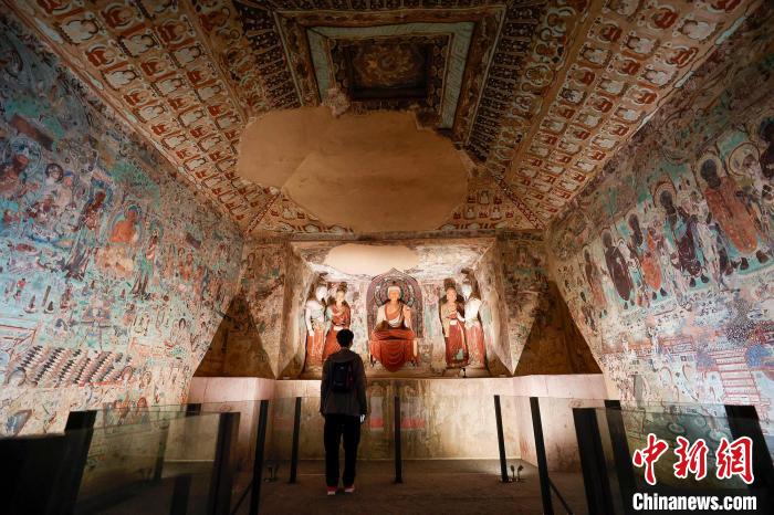 敦煌特展亮相故宮午門三大復原窟再現盛況