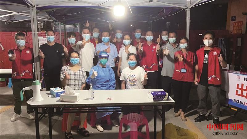 上下屋股份合作公司成員抗疫合影.jpg 上下屋股份合作公司成員抗疫合影.jpg