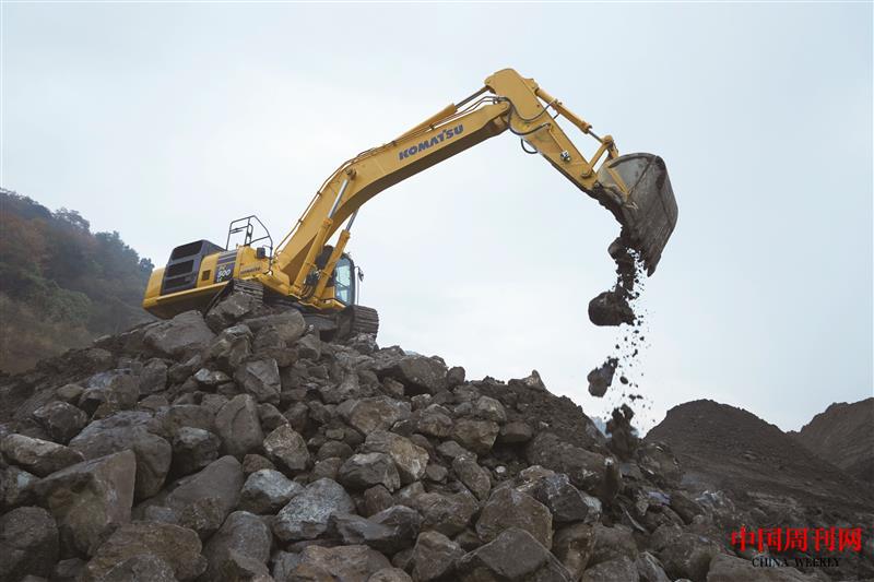 PC500LC-10M0.jpg PC500LC-10M0.jpg