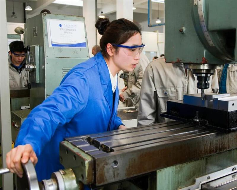 蘇霄飛 探索中國特色雙元制教育“太倉模式