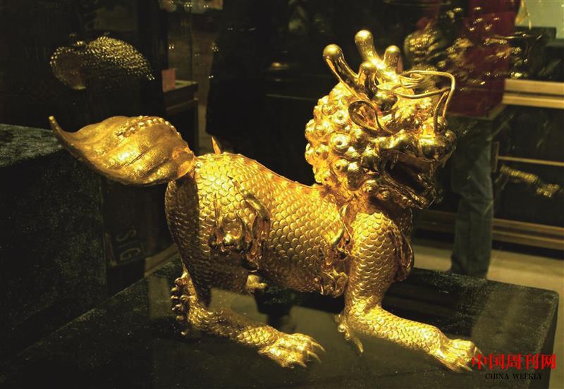 朱炳仁銅雕-麒麟.jpg 朱炳仁銅雕-麒麟.jpg