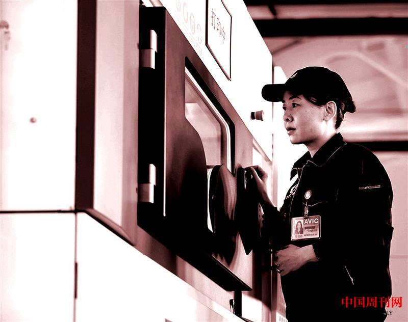 設(shè)備調(diào)試 (1).jpg 設(shè)備調(diào)試 (1).jpg