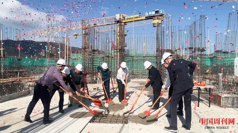 2023年11月22日 王母正龍花園(原居民統(tǒng)建樓)封頂儀式.png 2023年11月22日 王母正龍花園(原居民統(tǒng)建樓)封頂儀式.png