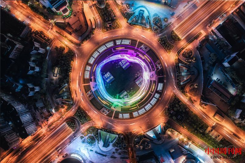 攝圖網(wǎng)_501669277_武漢光谷新轉(zhuǎn)盤的星河造型(企業(yè)商用).jpg 攝圖網(wǎng)_501669277_武漢光谷新轉(zhuǎn)盤的星河造型(企業(yè)商用).jpg