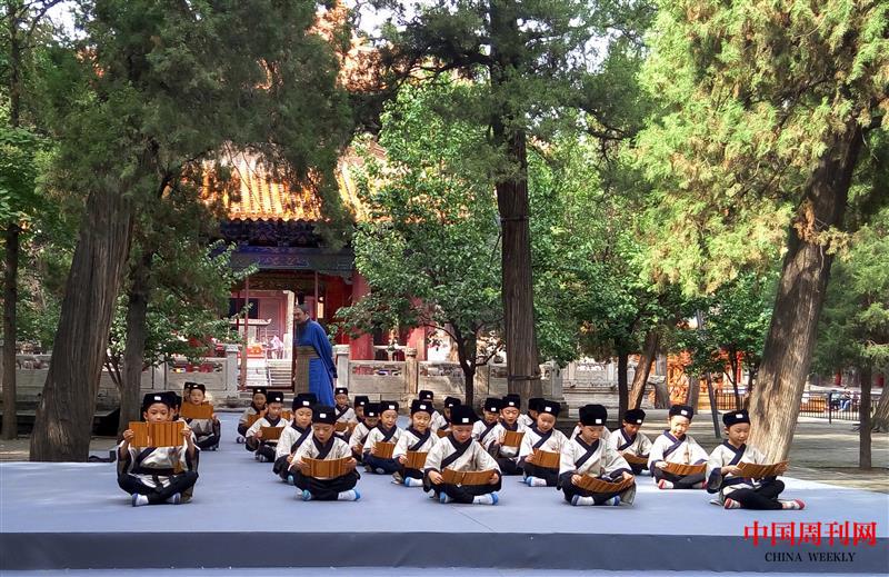 12-6 孔子杏壇講學(xué)情景再現(xiàn).jpg 12-6 孔子杏壇講學(xué)情景再現(xiàn).jpg